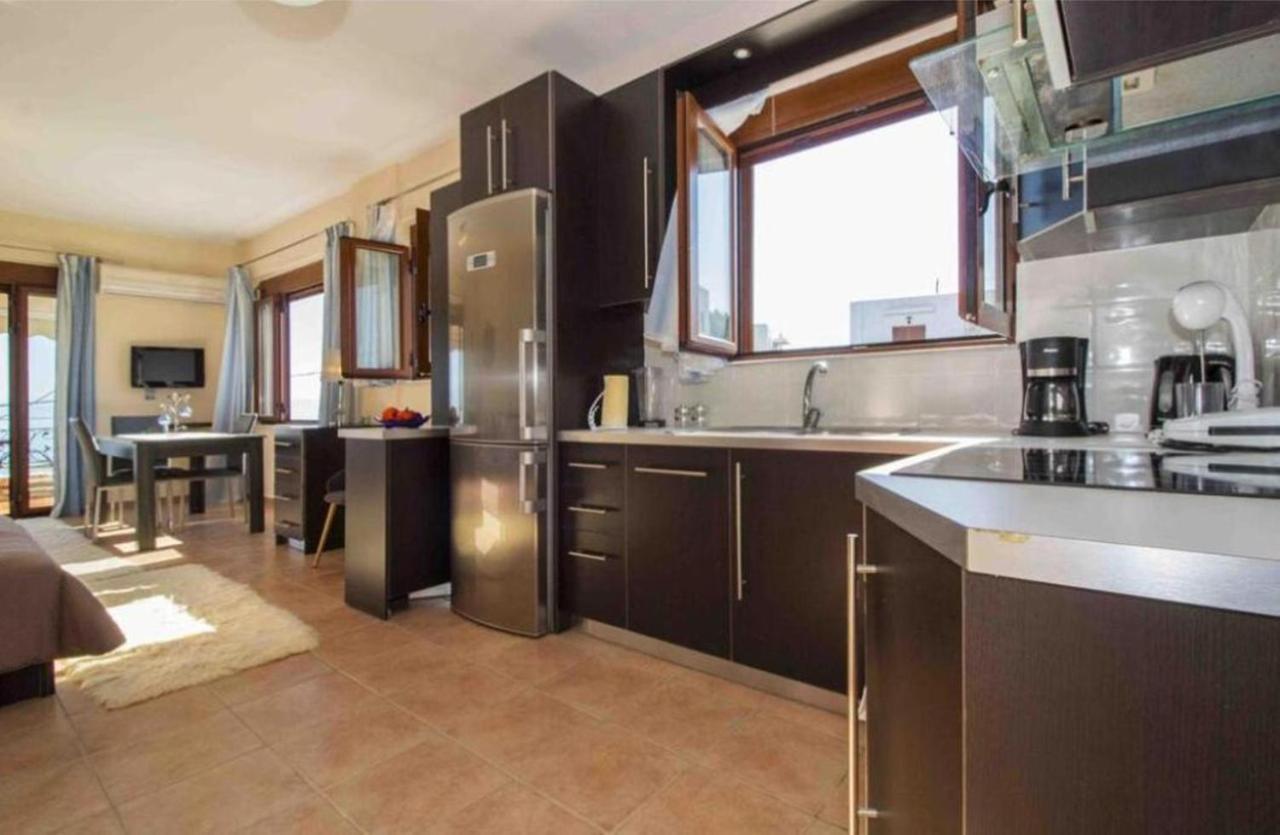 Malvazios Villas #2 Гитион Экстерьер фото