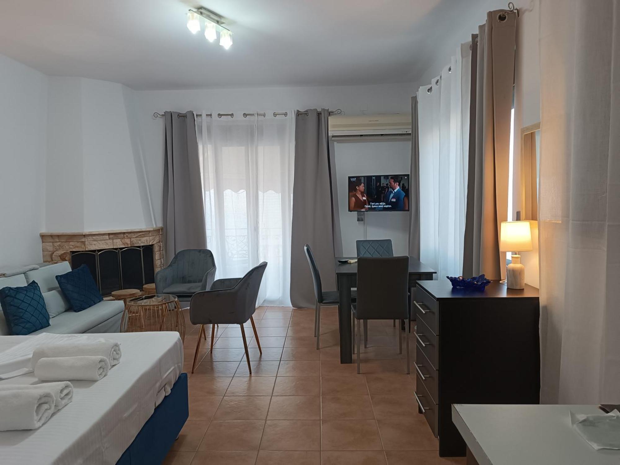 Malvazios Villas #2 Гитион Экстерьер фото